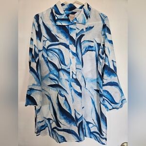 Chico's Blue and White Patterned Blouse Shirt 3/4 Sleeves